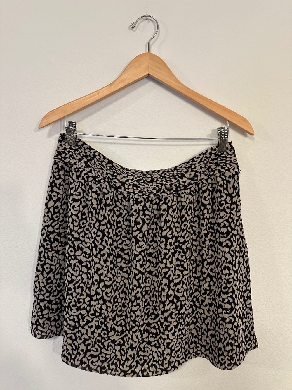 LOFT Black Ivory Abstract Print Flowy Skirt Size 6 Broken Zipper Repair